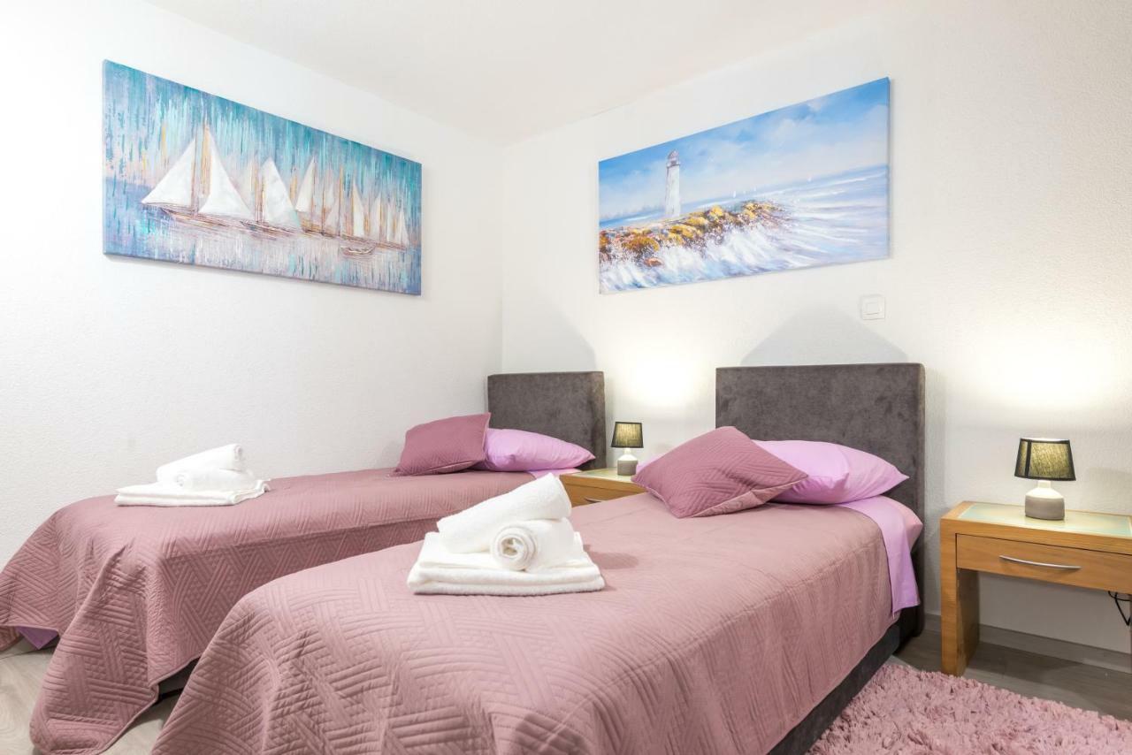 Tranquility And Nature In 4 Bedroom With Sea View Мокошица Экстерьер фото
